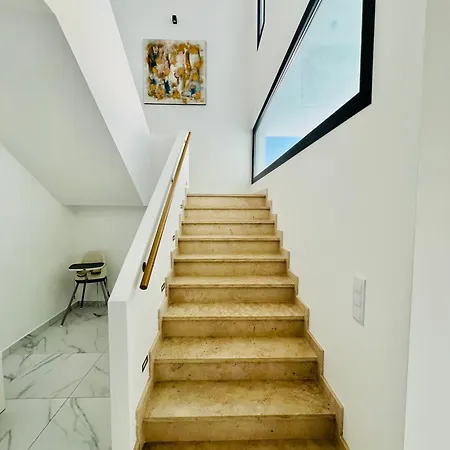 Pombal - Luxury With Private Pool And Castle View Томар
