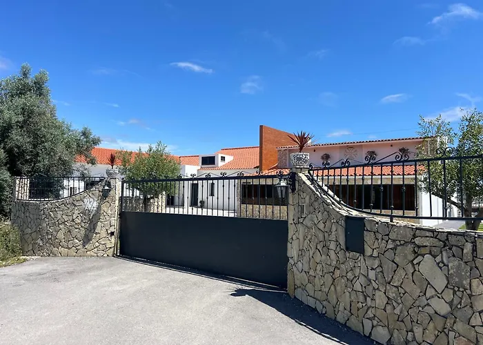 Pombal - Luxury With Private Pool And Castle View Villa